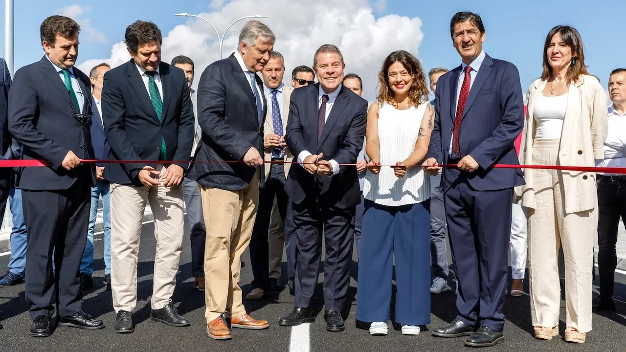 El presidente de Castilla-La Mancha, Emiliano García-Page, ha inaugurado en Ciudad Real la segunda fase de la Ronda Sur