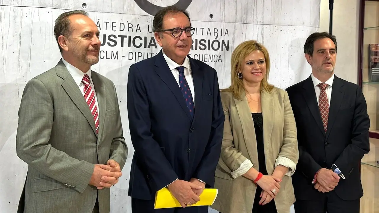 Inauguración del curso De verano 'Desafíos Del Sistema Penitenciario' en Cuenca