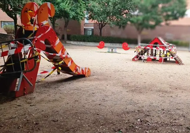 Muere un niño de 4 años herido grave al caer de una caseta de un parque infantil