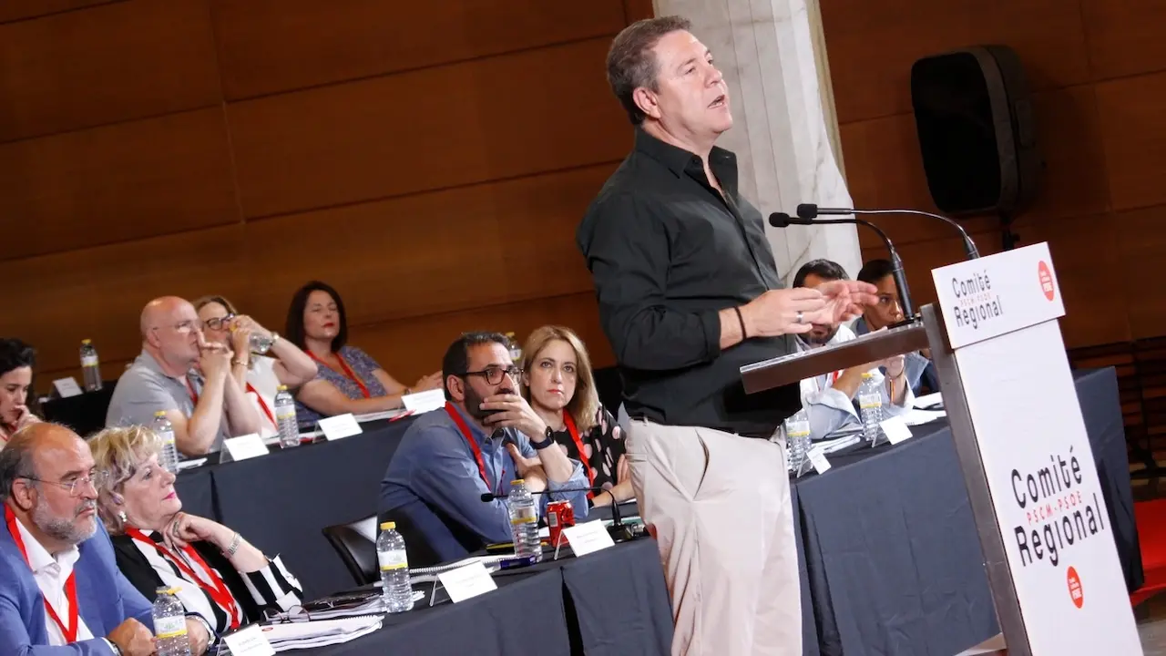 El presidente de Castilla-La Mancha y secretario regional del PSOE, Emiliano García-Page, durante su intervención este sábado en el Comité Regional del partido celebrado en Toledo