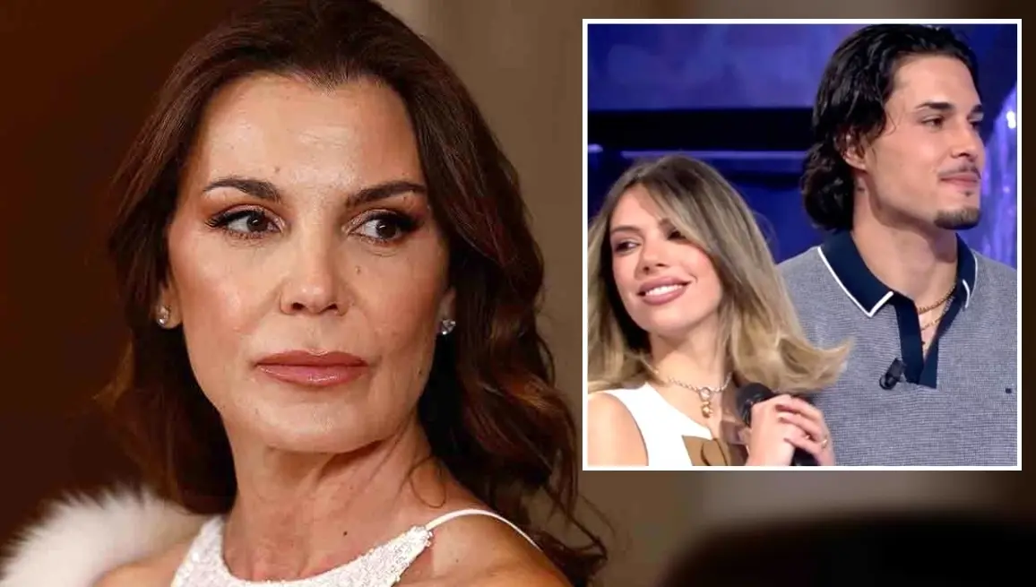 En el fotomontaje Mar Flores y su hijo Carlo Costanzia junto a Alejandra Rubio