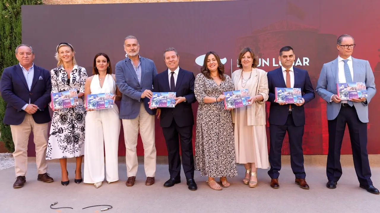 El presidente autonómico, Emiliano García-Page, ha presentado en el Castillo de Belmonte (Cuenca), el Plan Estratégico de Turismo de Castilla-La Mancha 2024-2030