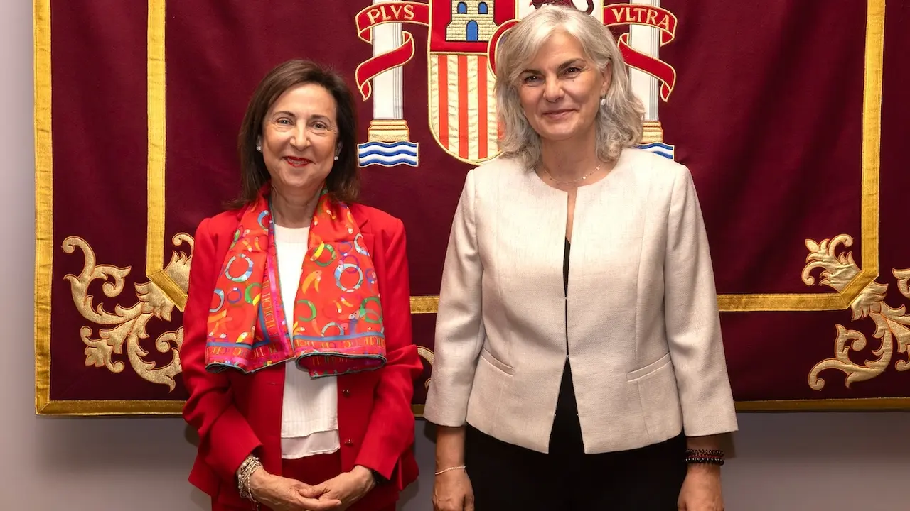 Mercedes Gómez toma posesión como directora de gabinete de la ministra de Defensa