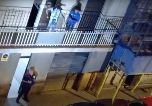 Intentan hacer explotar una vivienda cuando los sorprenden robando de madrugada