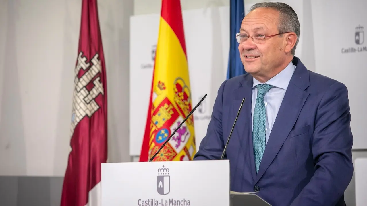 El consejero de Hacienda, Administraciones Públicas y Transformación Digital, Juan Alfonso Ruiz Molina, ha informado en rueda de prensa de asuntos de su departamento abordados en el Consejo de Gobierno