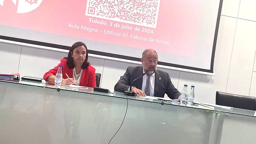 El rector de la UCLM, Julián Garde, ha presidido en el Campus de Toledo la reunión del Consejo de Gobierno de la institución académica