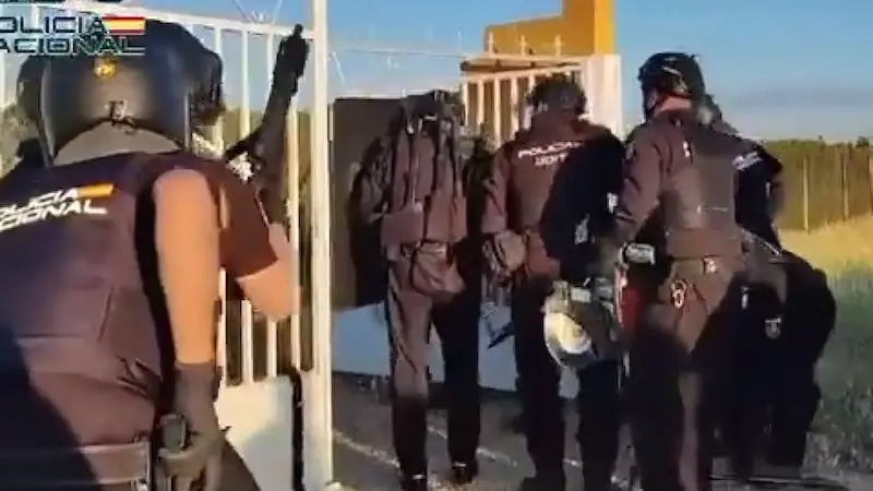 Cae una banda criminal dedicada al narcotráfico que contaba con armamento militar