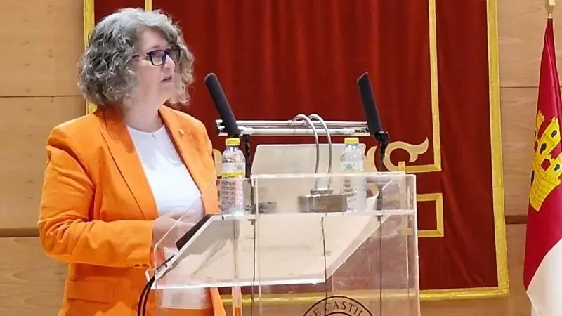 La consejera de Desarrollo Sostenible de Castilla-La Mancha, Mercedes Gómez, durante su intervención este lunes en el acto del 25 aniversario del IREC en Ciudad Real