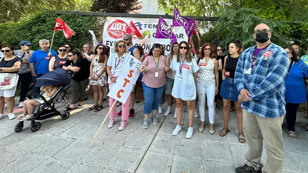 El 100% de la plantilla de Atento Toledo secunda la huelga de 24 horas convocada