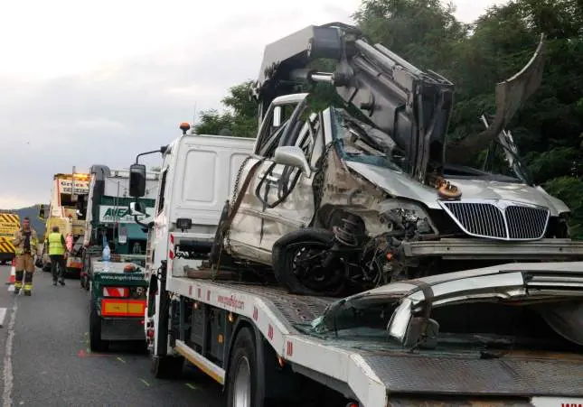Muere una niña de 7 años herida crítica en un choque entre un camión y un coche