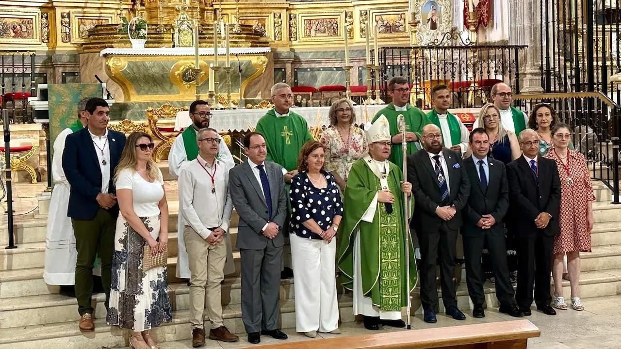 Yepes celebra la rehabilitación de la cubierta de su Colegiata 'San Benito Abad'