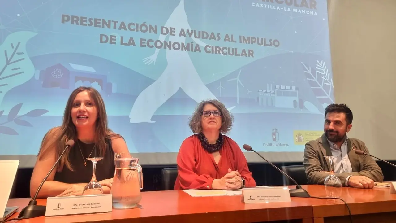 Junta y Ministerio informan a empresas de las ayudas a la economía circular con más de 124 millones