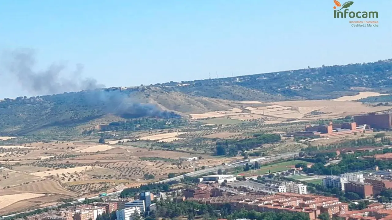 Se declara un incendio cerca del Hospital de Guadalajara que está en nivel 1