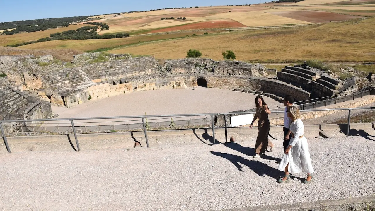 El Parque Arqueológico de Segóbriga recupera un año más las visitas guiadas nocturnas