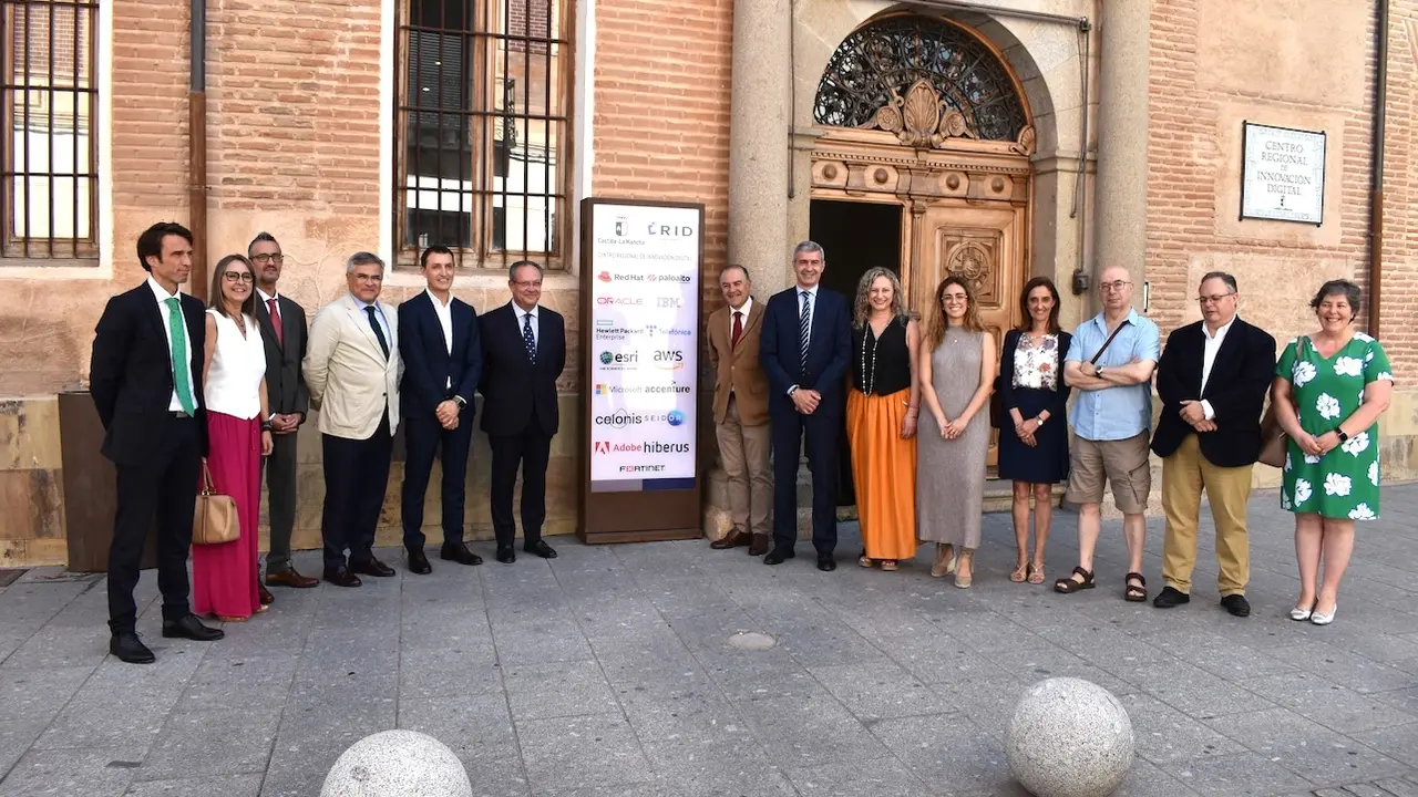 El consejero de Hacienda, Administraciones Públicas y Transformación Digital, Juan Alfonso Ruiz Molina, preside el acto de incorporación de la multinacional Fortinet al Centro Regional de Innovación Digital (CRID)
