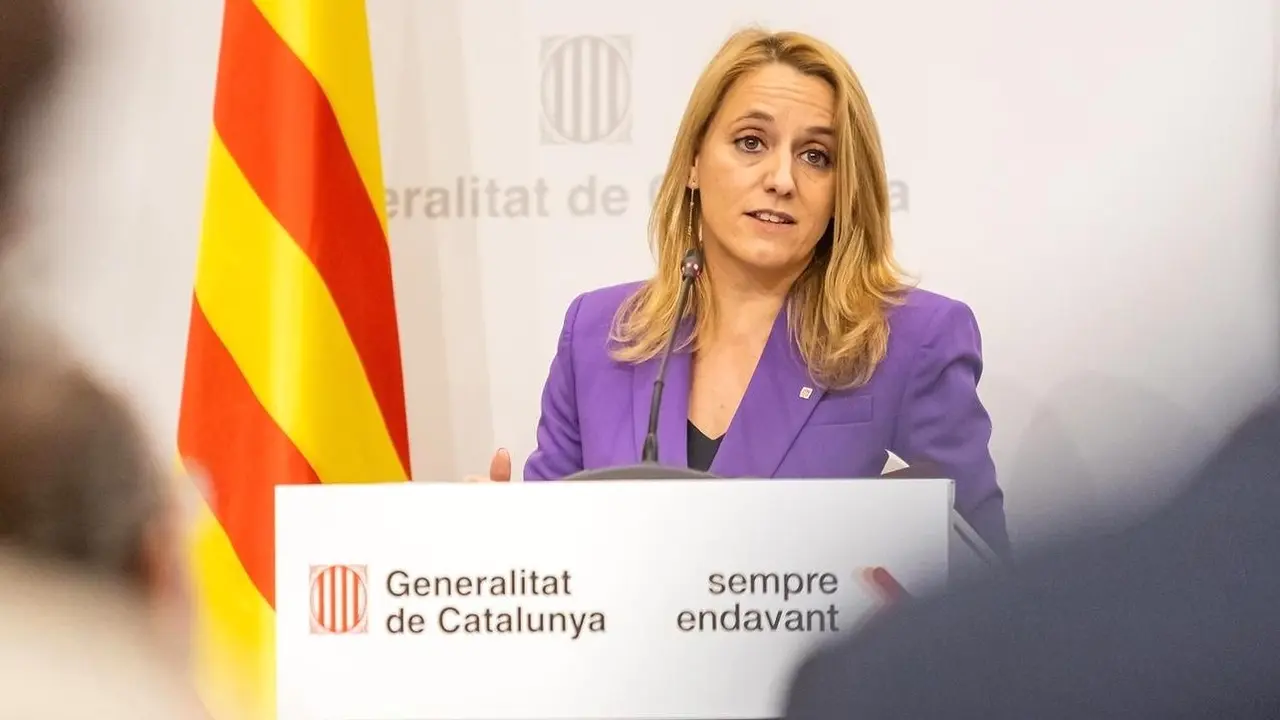 En la imagen de archivo la consejera de Economía de la Generalitat de Cataluña, Natàlia Mas, en rueda de prensa