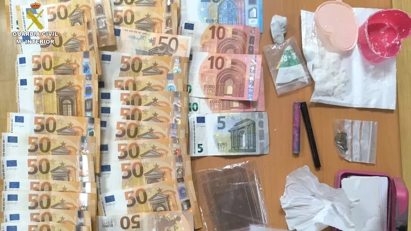 Detienen a dos mujeres y un hombre en Chiloeches (Guadalajara) por traficar con drogas