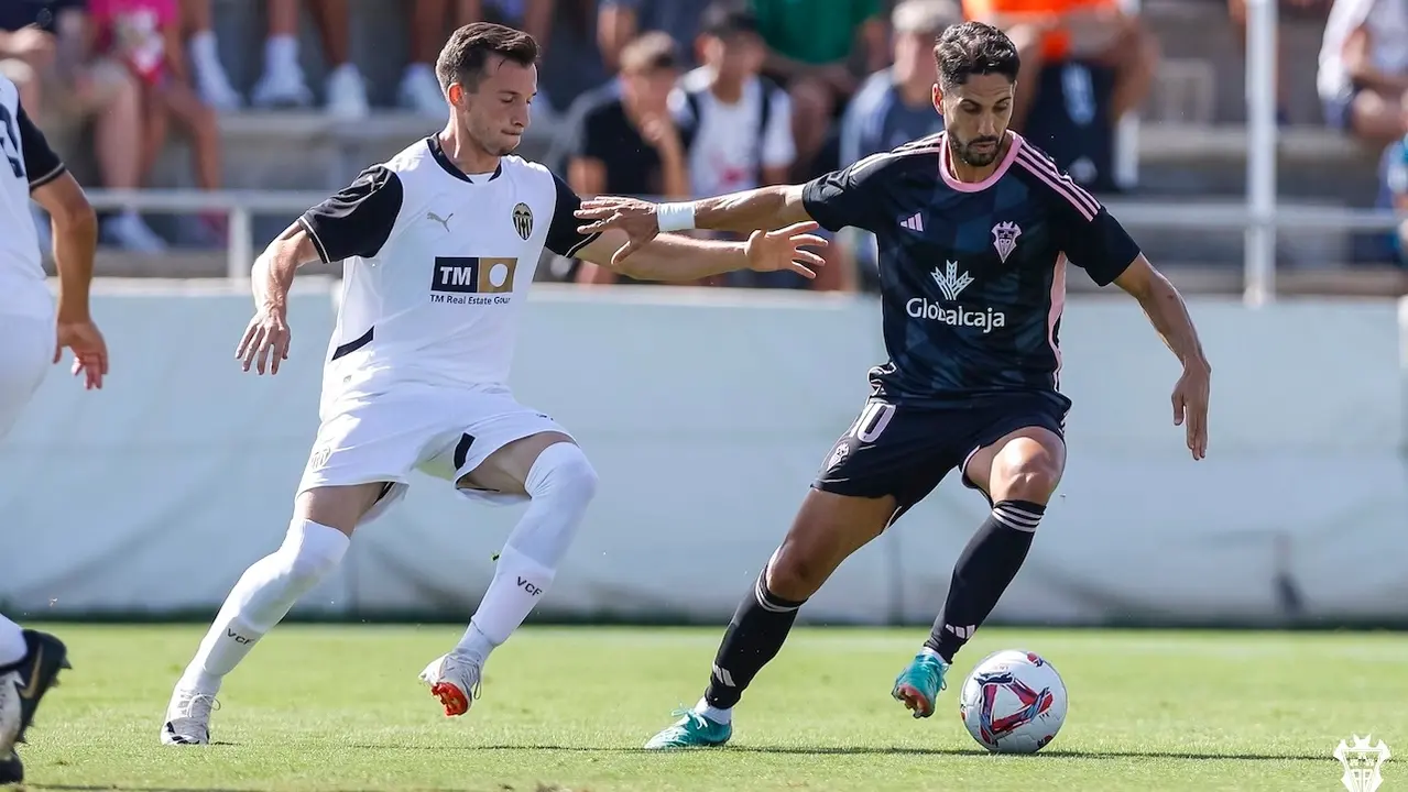 El Albacete consigue su primera victoria de pretemporada por la mínima (1-0)