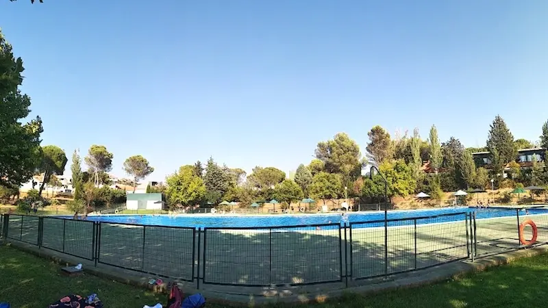 Muere una mujer de 70 años ahogada en la piscina municipal de Almadenejos (Ciudad Real) - Fotografía: La Tribuna