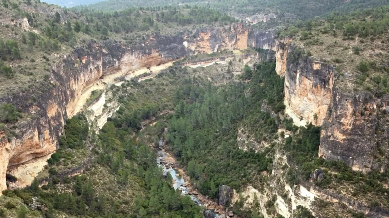 Denuncia incumplimientos de caudales ecológicos que amenazan las Hoces del Cabriel