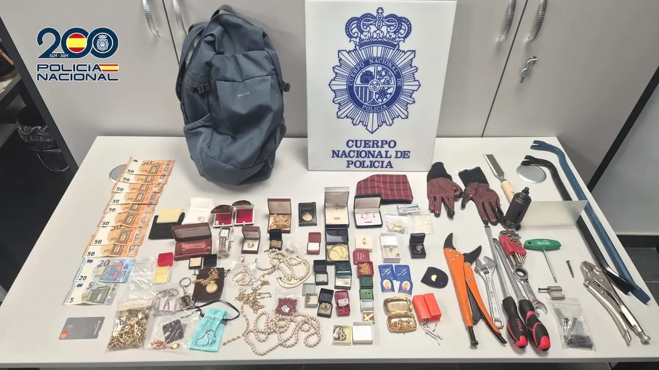 Dos detenidos en Cuenca, sorprendidos cuando salían de robar en una vivienda