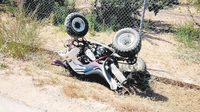 Muere un joven de 33 años al vocar el quad que conducía en un camino rural