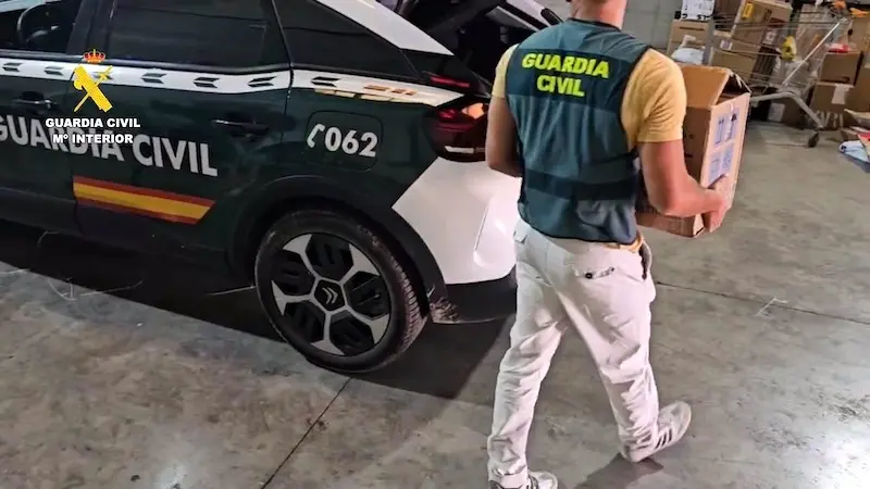Desmantelan una red de tráfico de medicamentos con tres hombres detenidos
