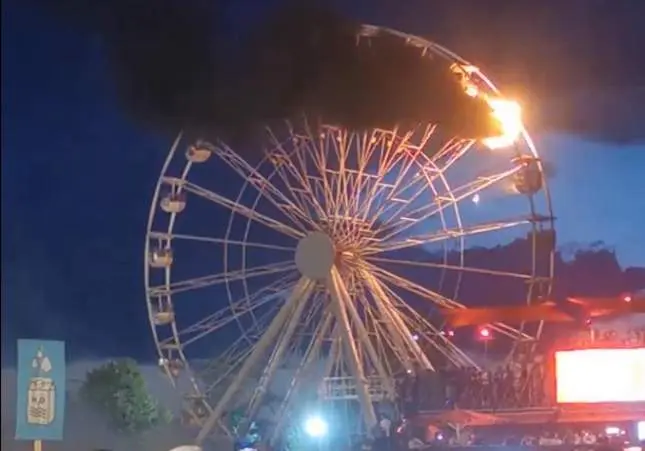 VIDEO. Al menos 16 heridos tras el incendio de una noria en un festival de música