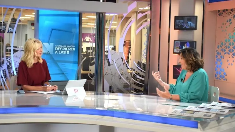La consejera de Economía, Empresas y Empleo de Castilla-La Mancha, Patricia Franco, durante la entrevista en la TV pública regional