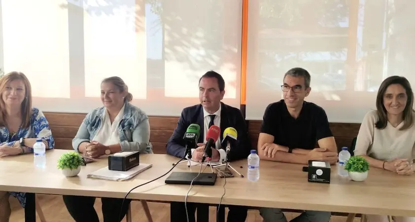 Los concejales del Grupo Municipal Socialista en el Ayuntamiento de Talavera de la Reina (Toledo)