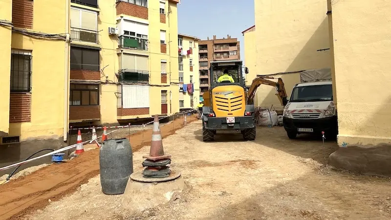 Las obras en el conquense barrio de La Paz avanzan con un nuevo saneamiento