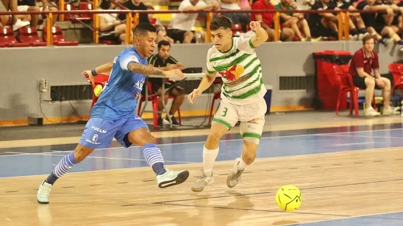 Empate en el primer amistoso de pretemporada del Viña Albali Valdepeñas (2-2) - Fotografía: Edu Luque