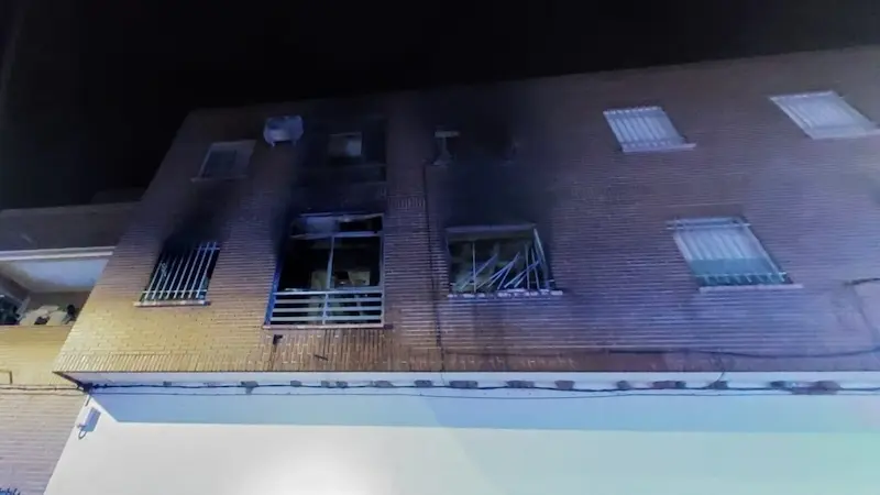Cinco afectados por inhalación de humo en el incendio de una vivienda en Carmena (Toledo)
