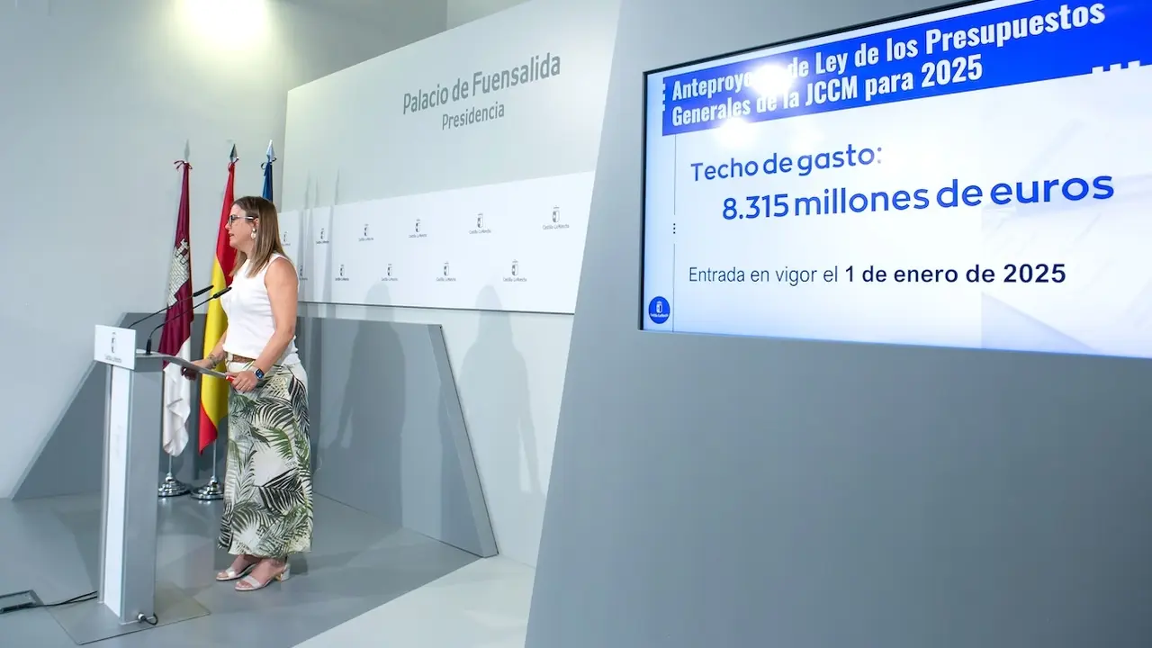 La consejera portavoz del Gobierno de Castilla-La Mancha, Esther Padilla, ha informado en rueda de prensa de los asuntos de la reunión del Consejo de Gobierno