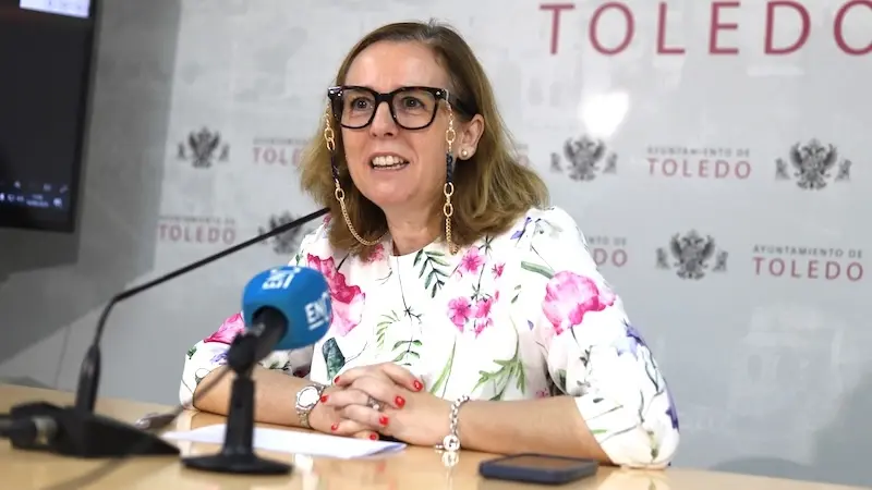 La concejal de Obras y Servicios de Toledo, Loreto Molina ha presentado este miércoles la séptima fase del proyecto piloto para la eliminación del bolseo en el Casco Histórico de la ciudad