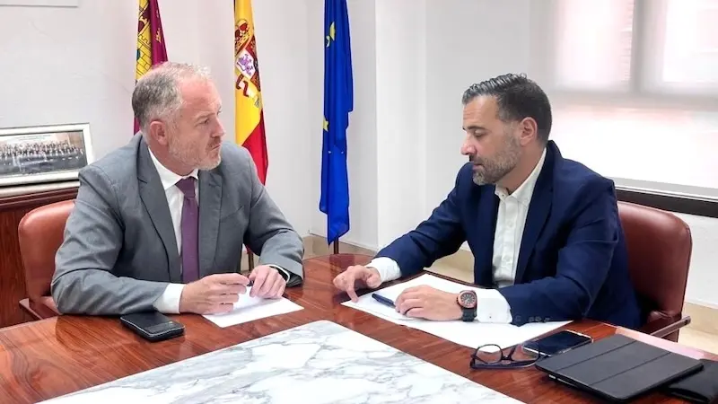 El viceconsejero de Planificación Estratégica, José Antonio Carrillo, ha llevado a cabo una ronda de contactos con los colectivos interesados en el decreto de creación de las Entidades Colaboradoras