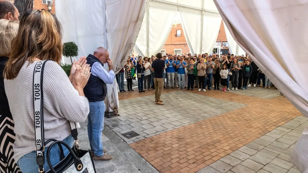 Minuto de silencio en Pantoja (Toledo) por la muerte de un hombre de 73 años durante los encierros taurinos - EFE/Ángeles Visdómine