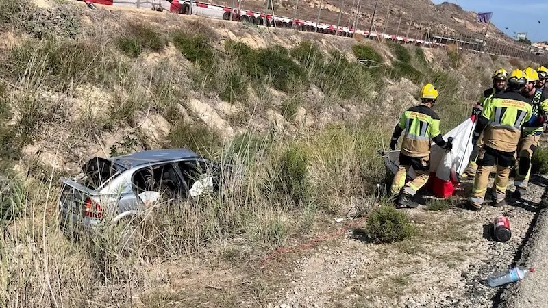 accidente de tráfico, salida de vía, choque, colisión, salirse de la vía