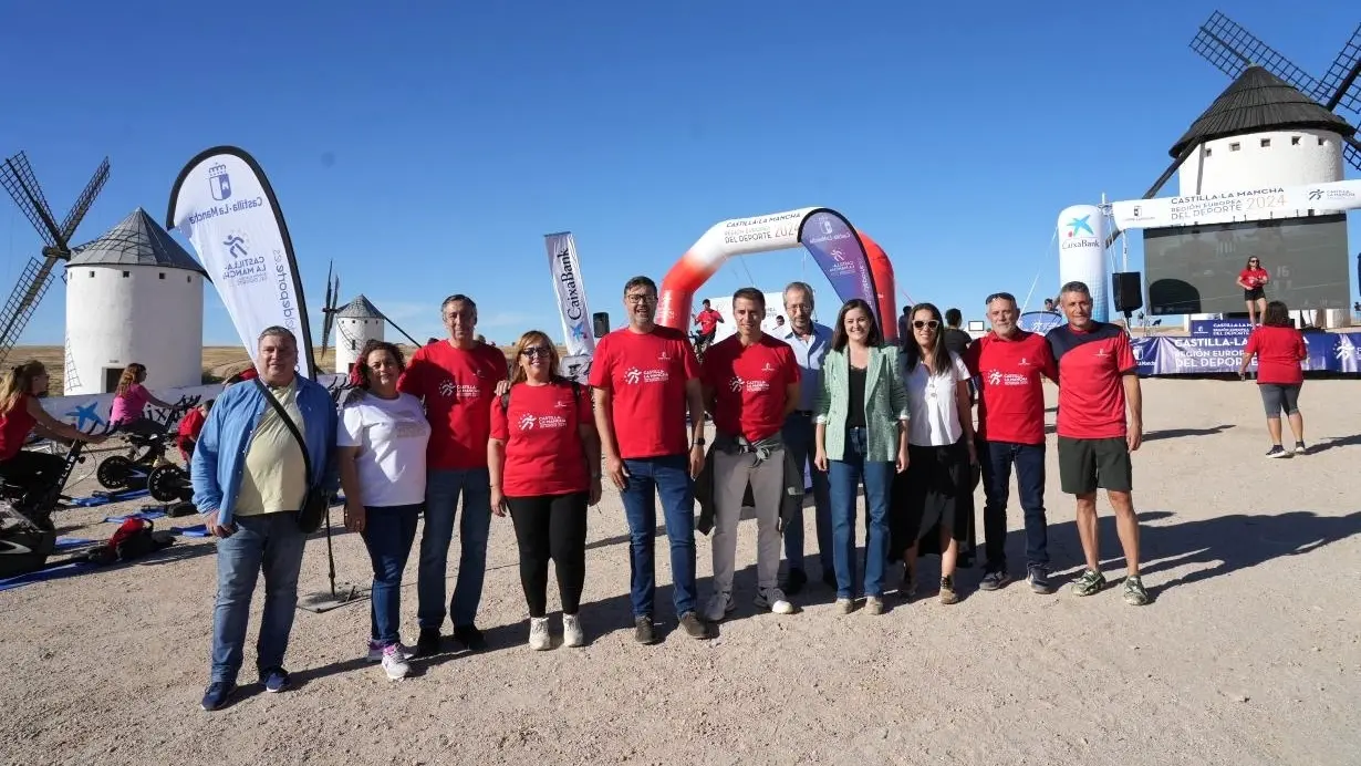 El consejero de Educación, Cultura y Deportes, Amador Pastor, ha asistido al inicio de la actividad ´Deporte y Patrimonio´ en Campo de Criptana (Ciudad Real)