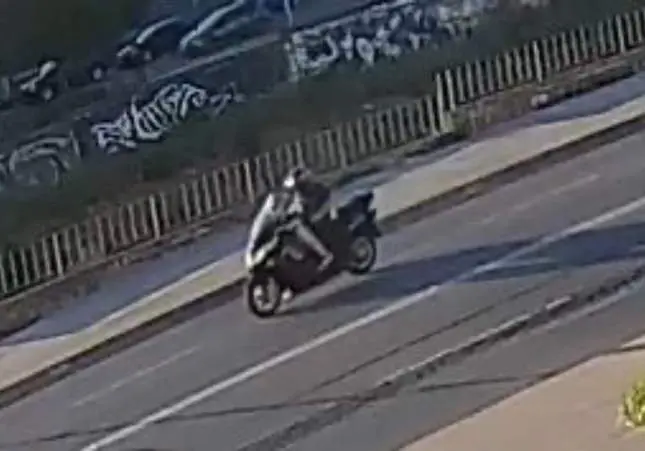 Una discusión de tráfico acaba con un muerto: buscan a un motorista que ha huido