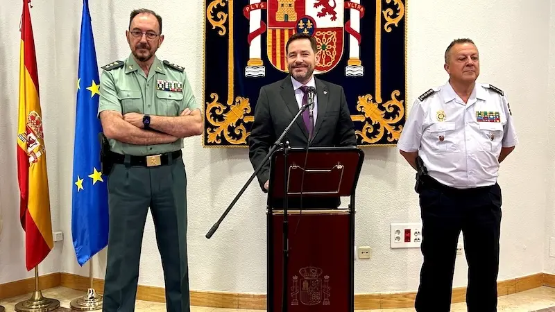 El subdelegado del Gobierno en Ciudad Real, David Broceño (c), ha informado sobre los datos de criminalidad en la provincia