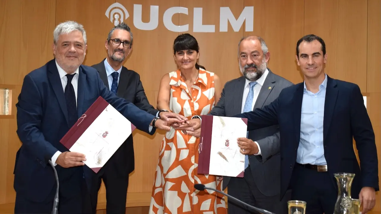La Universidad regional, junto a las empresas Grupo Oesía y Cojali, presentan en Albacete la Cátedra Perte-Chip UCLM
