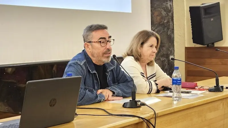 El secretario general del CCOO Castilla-La Mancha, Paco de la Rosa, durante su intervención en el acto sobre Salud Mental