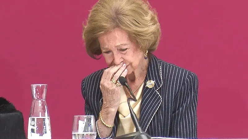 El núcleo duro de la reina Sofía en su dolor: de su hermana al papel de su secretaria Laura
