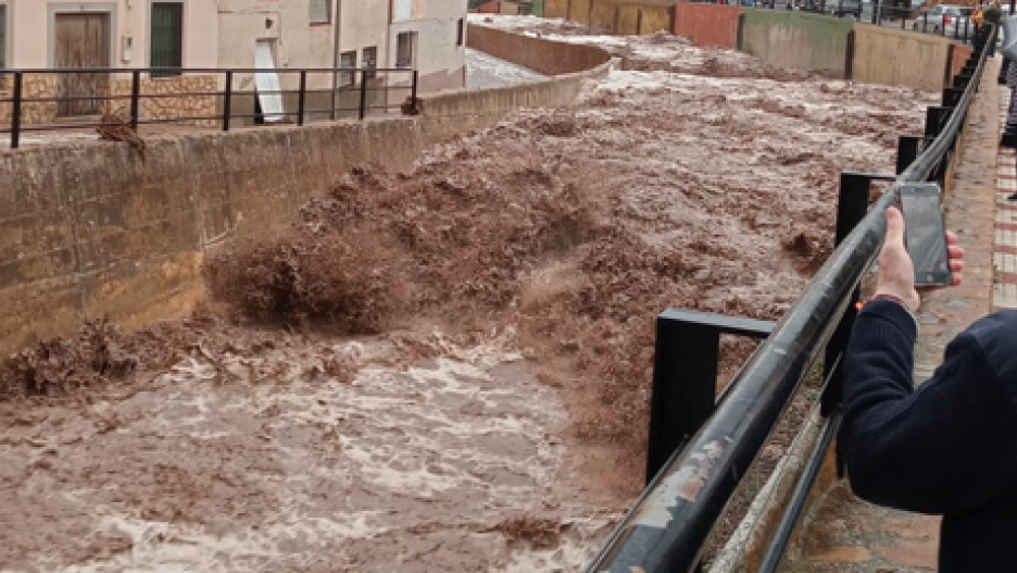 En Letur (Albacete) se ha desbordado el arroyo provocando una riada en el municipio - Fotografía: CMM