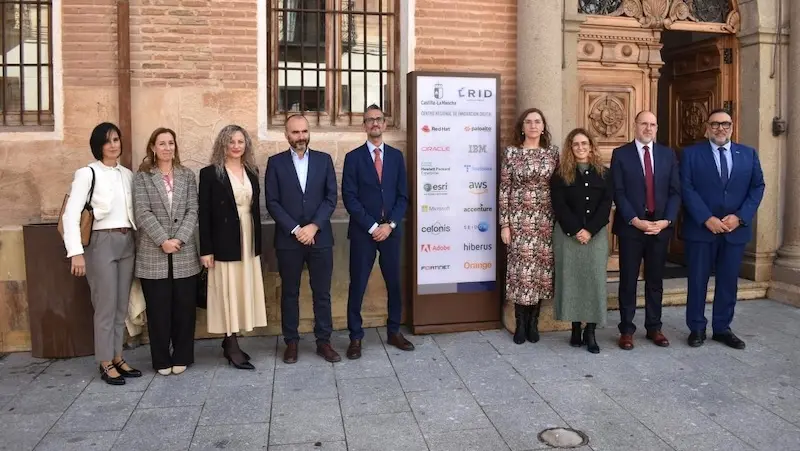 La Junta y Orange se unen en el CRID y colaborarán para reducir la brecha digital