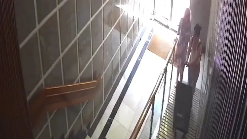 Detenida una mujer por robo mediante el 'abrazo amoroso' y agresión sexual