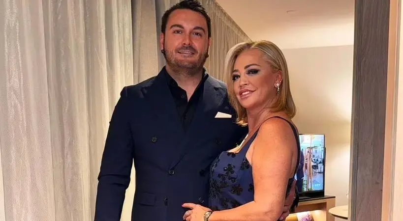 En la imagen Belén Esteban junto a su marido Miguel Marcos