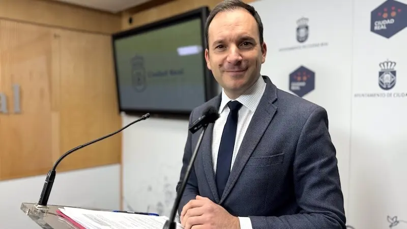 El portavoz del equipo de Gobierno del Ayuntamiento de Ciudad Real, Guillermo Arroyo, ha informado en rueda de prensa de los asuntos de la Junta de Gobierno Local