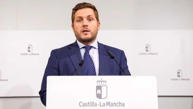 El consejero de Fomento de Castilla-La Mancha, Nacho Hernando, ha informado en rueda de prensa de los asuntos de su departamento abordados en el Consejo de Gobierno